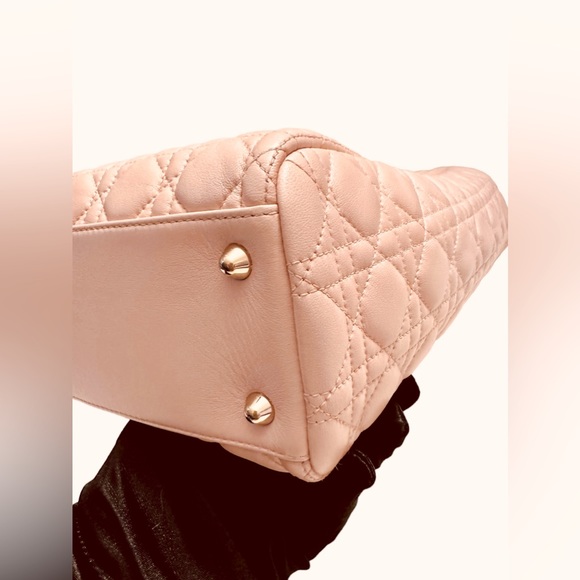 34 Christian Dior CD Lady Dior Tote Matte Peach Fuzz - Picture 6 of 16